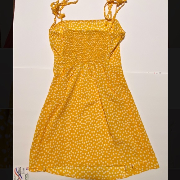 Mini Dress - Floral Yellow - Picture 2 of 4